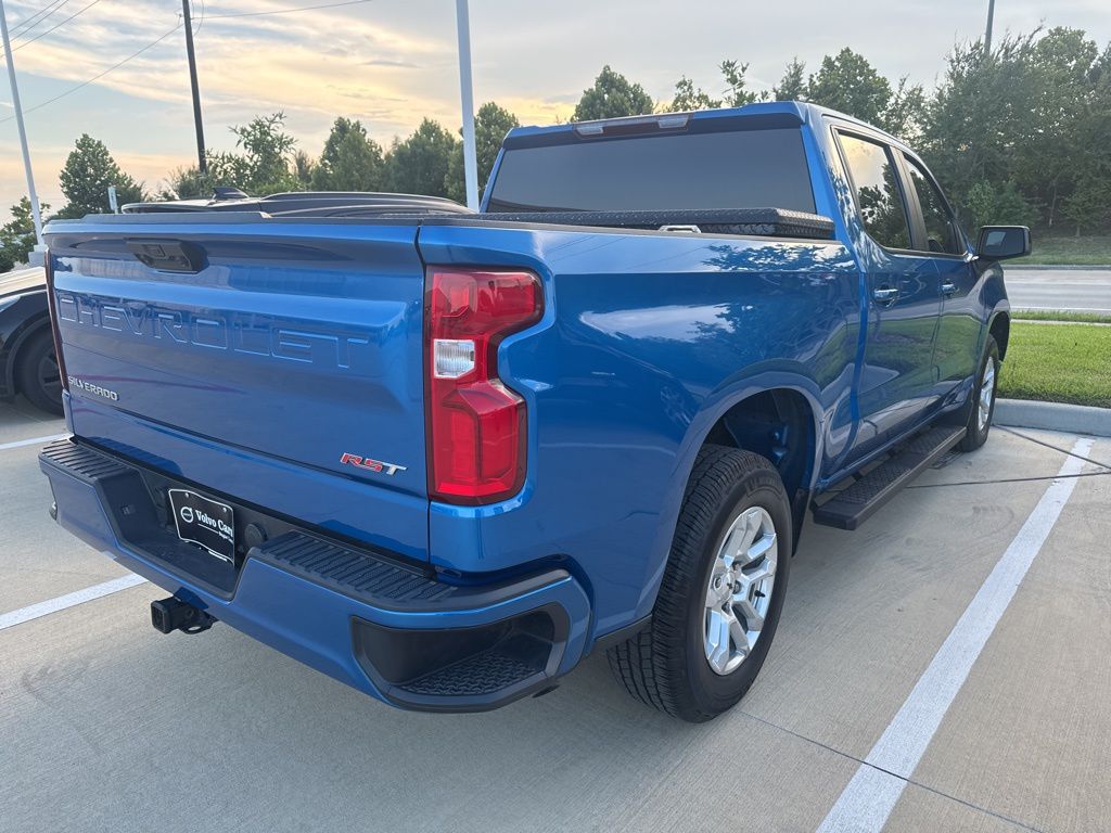 2023 Chevrolet Silverado 1500 RST photo 2