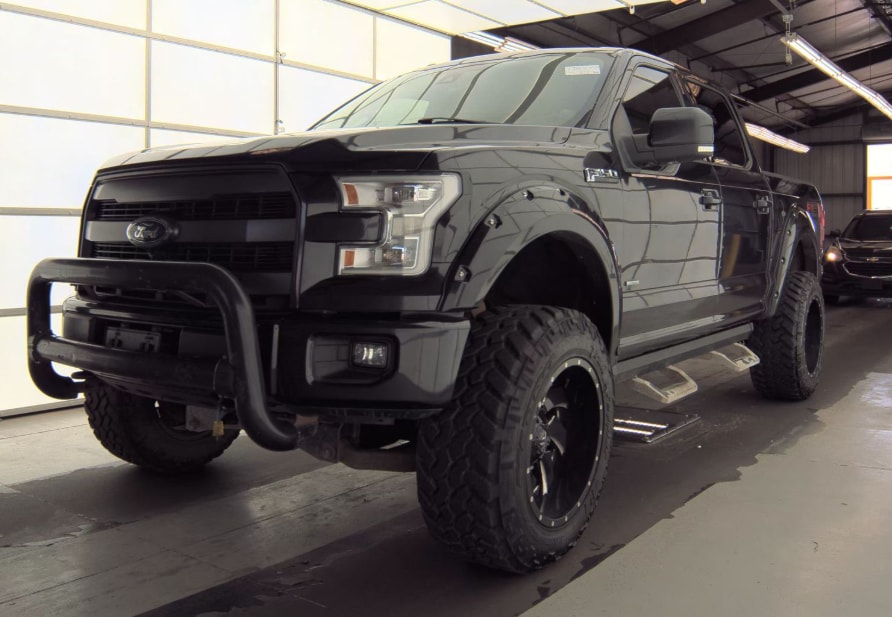 2015 Ford F-150 Platinum 4x4 SuperCrew 145-in's photo