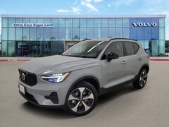 2026 Volvo XC40 B4 Core FWD SUV