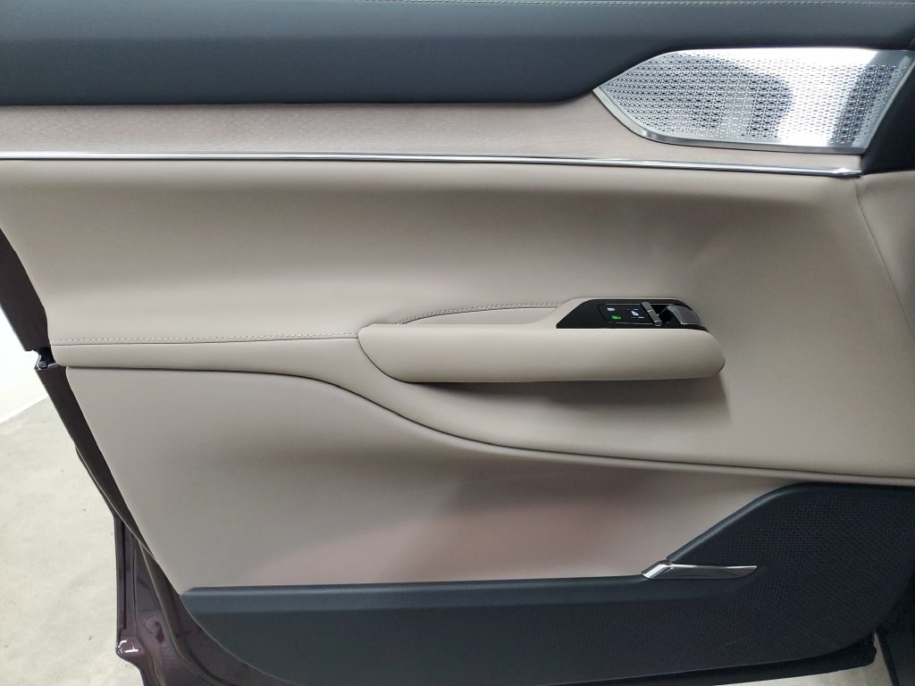 2025 Volvo EX90 Ultra - Photo 20
