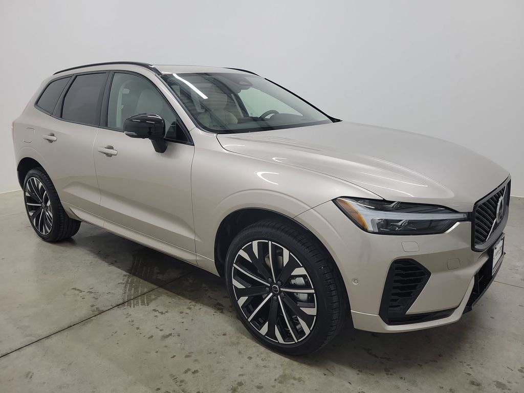 New 2026 Volvo XC60 plug-in hybrid T8 Ultra SUV