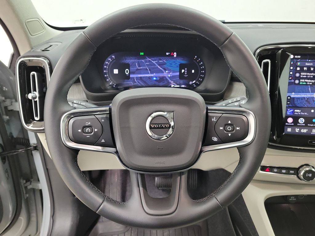 2026 Volvo XC40 Ultra - Photo 23