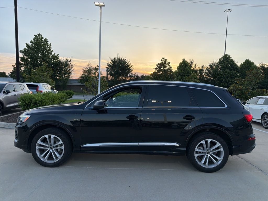 Used 2025 Audi Q7 55 Premium SUV