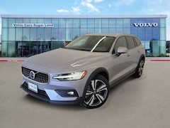 2026 Volvo V60 Cross Country B5 Plus AWD Wagon