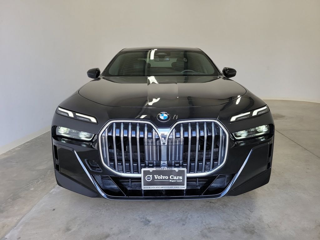 Used 2025 BMW 740i Sedan