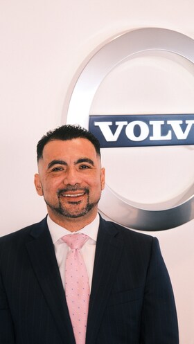 Staff member Felipe Canales from ID_78c094