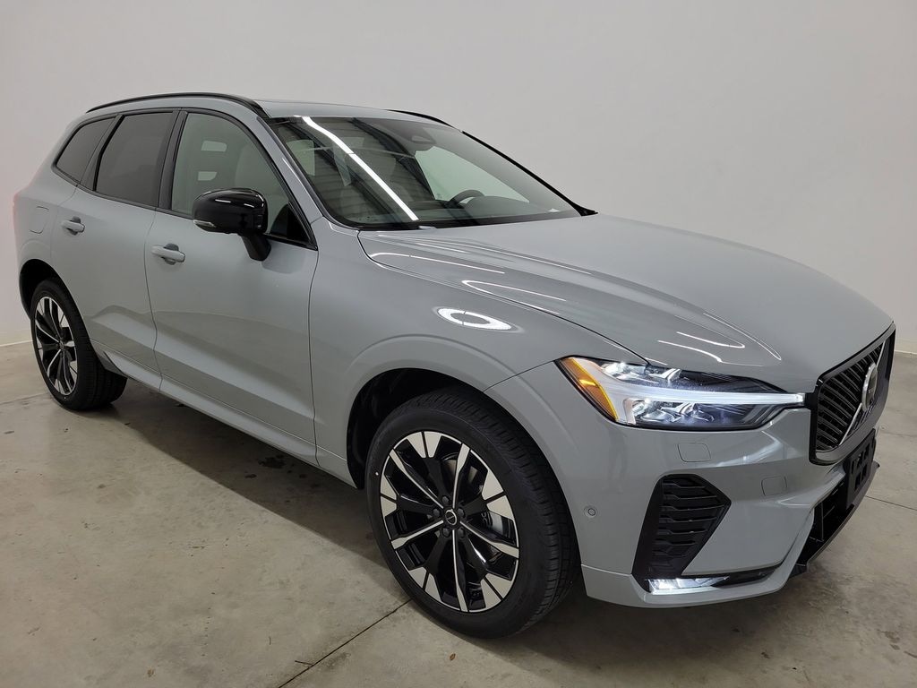 New 2026 Volvo XC60 B5 Plus SUV