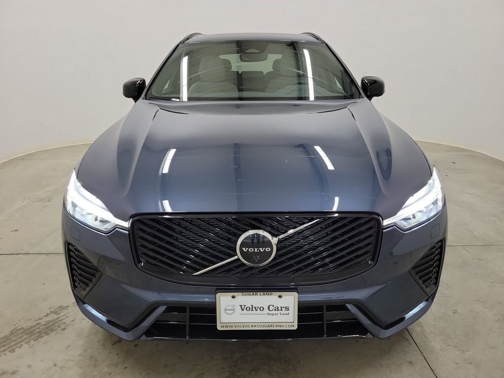 New 2026 Volvo XC60 B5 Plus SUV