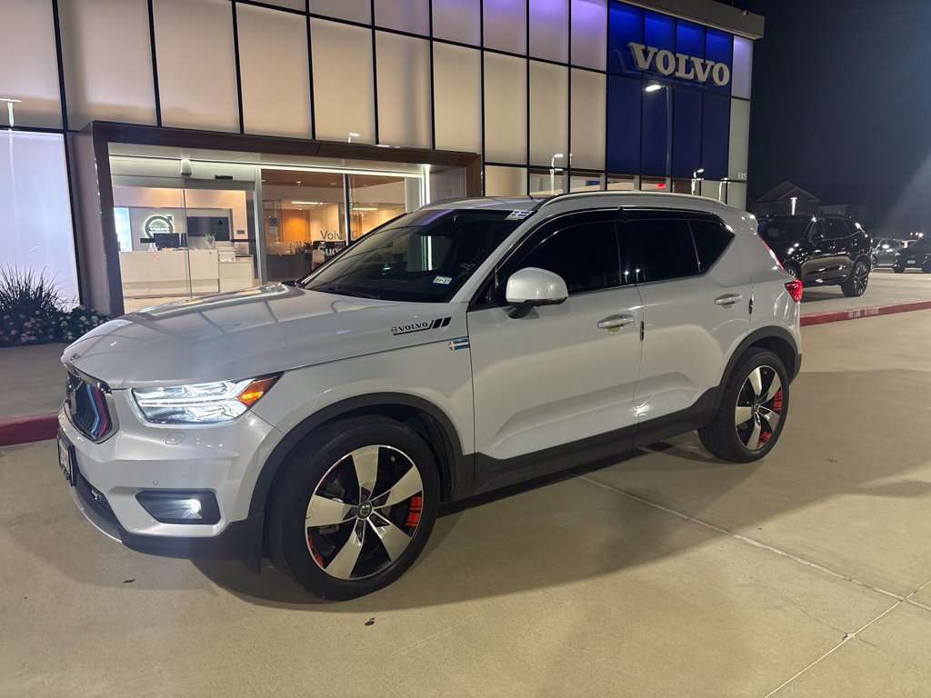 2021 Volvo XC40