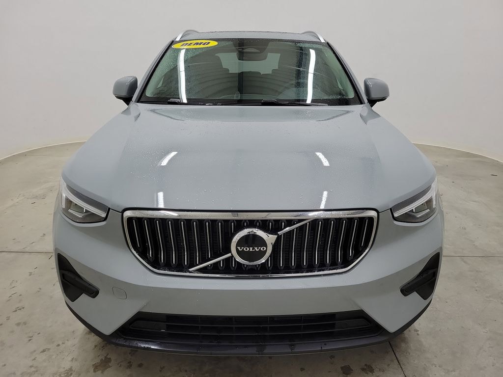 Used 2025 Volvo XC40 B5 Core Bright Theme SUV