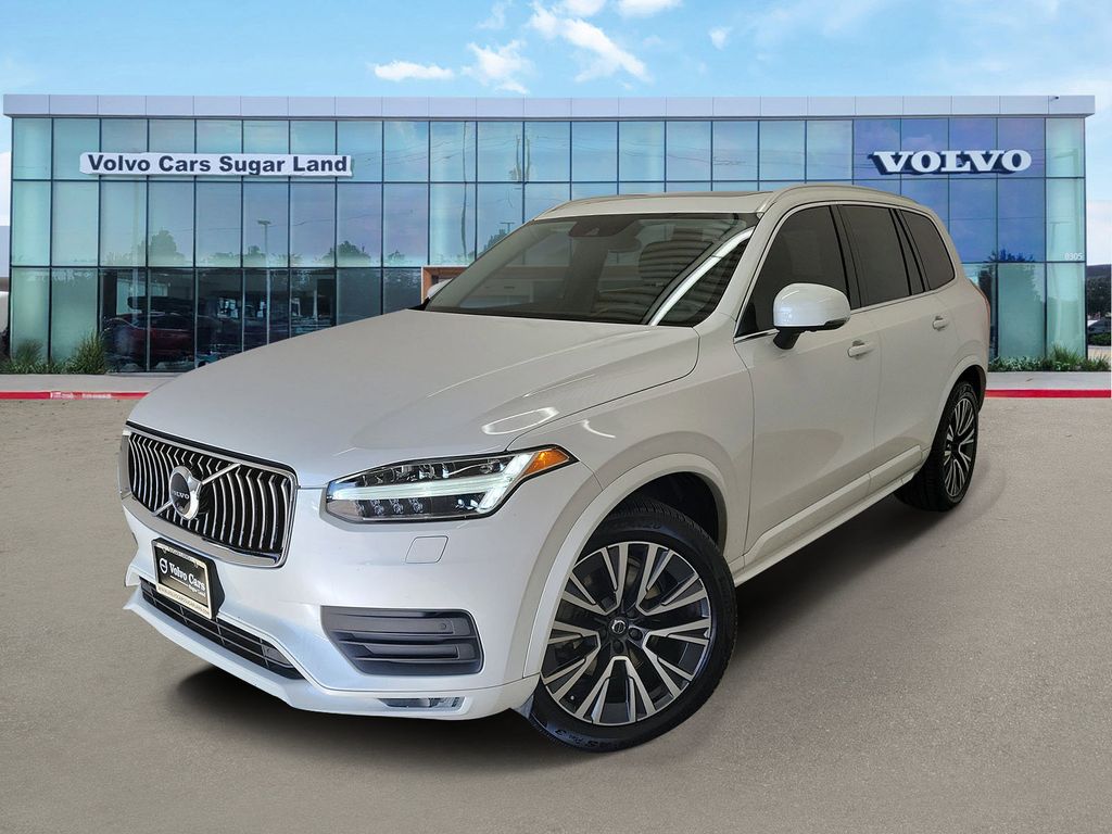 2021 Volvo XC90 T6 Momentum AWD's photo
