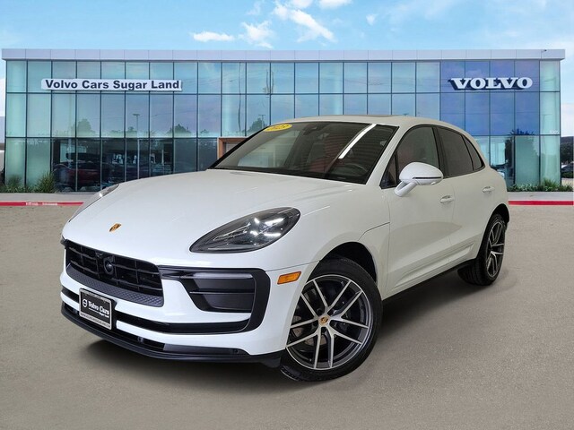 2023 Porsche Macan T SUV