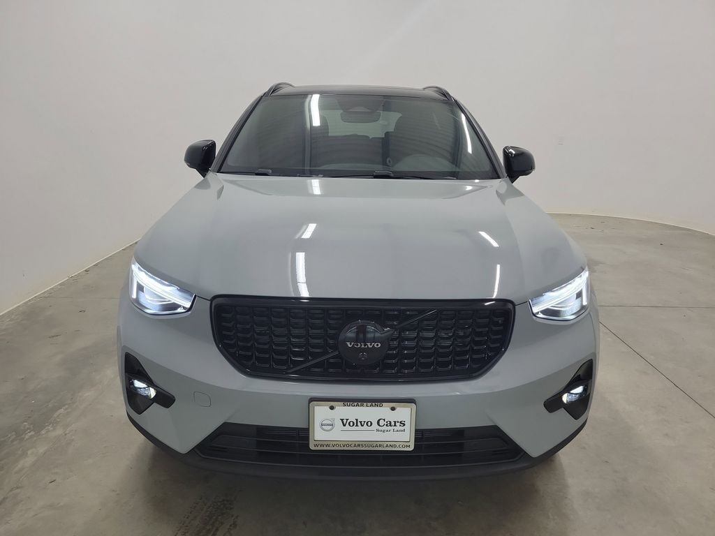 New 2026 Volvo XC40 B5 Ultra Black Edition SUV