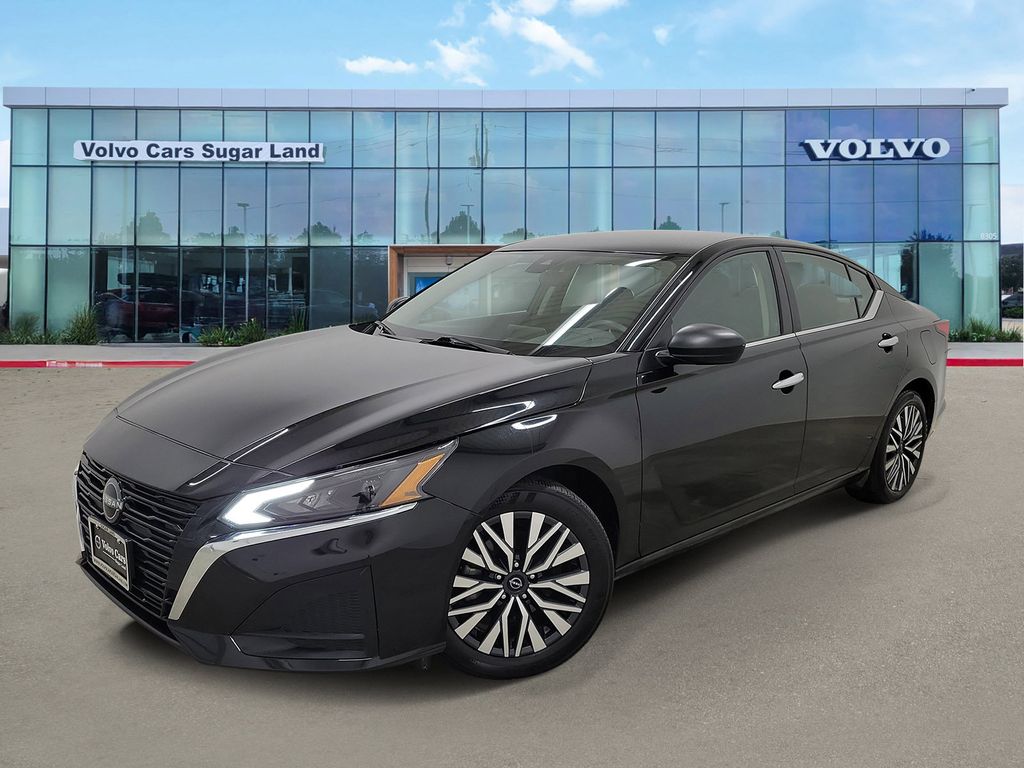 2024 Nissan Altima SV