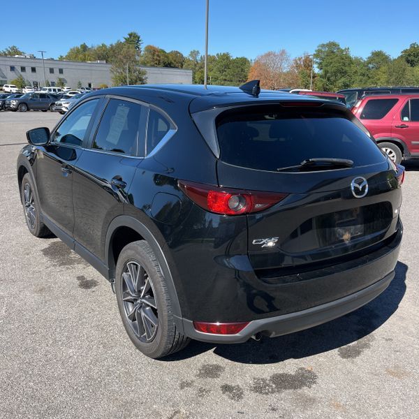 2018 Mazda CX-5 Touring photo 3