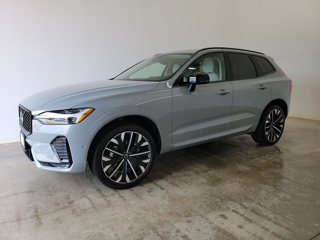 2026 Volvo XC60 B5 Ultra Dark AWD's photo