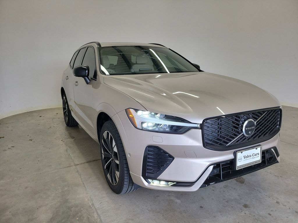 New 2026 Volvo XC60 B5 Plus SUV