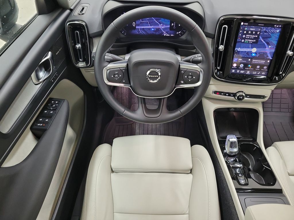 2026 Volvo XC40 Ultra - Photo 17