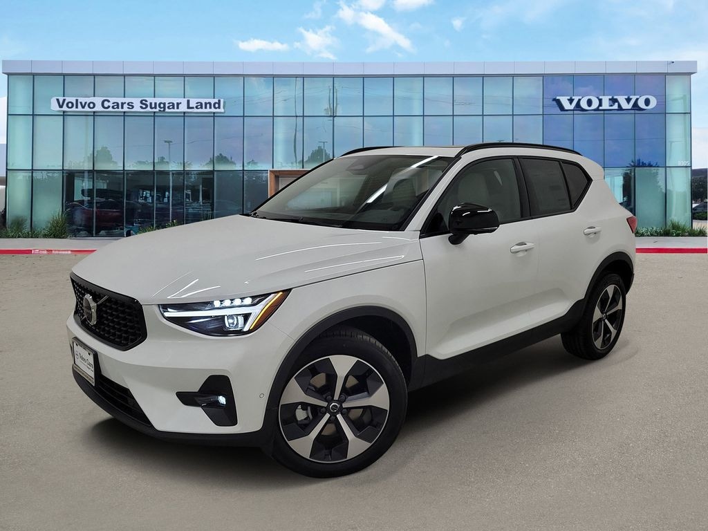 New 2026 Volvo XC40 B5 Plus SUV