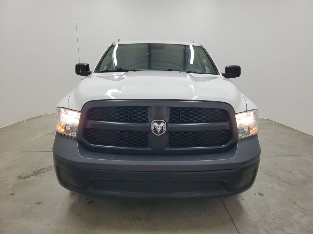 2022 Ram 1500 Classic Tradesman photo 2