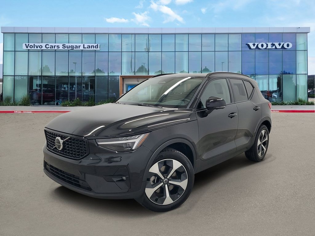 Used 2026 Volvo XC40 B4 Plus SUV