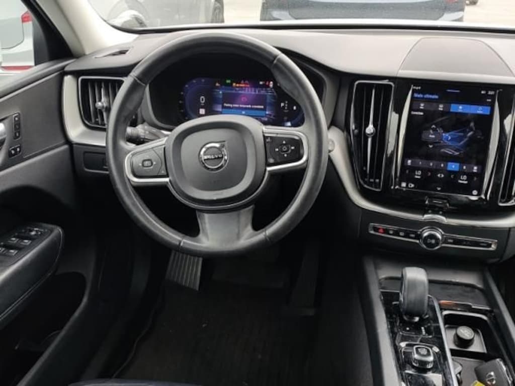 Certified 2023 Volvo XC60 B5 FWD Core SUV
