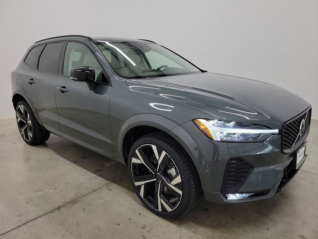 New 2026 Volvo XC60 B5 Ultra SUV