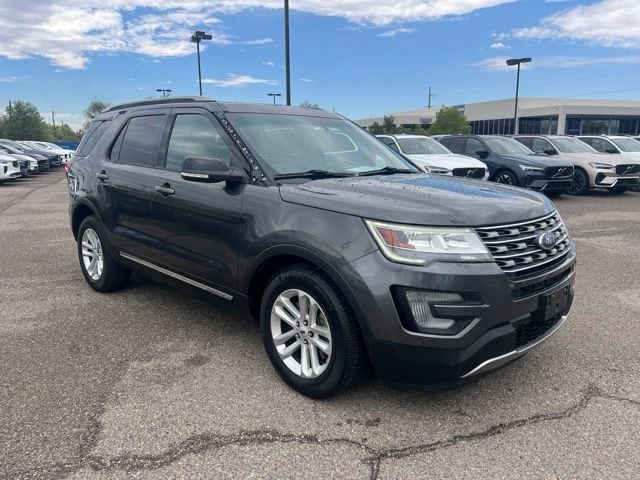 2016 Ford Explorer XLT SUV