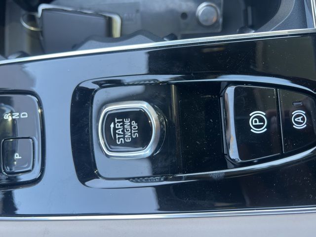 2026 Volvo XC90 Core - Photo 19