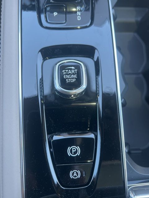 2026 Volvo XC90 Core - Photo 17