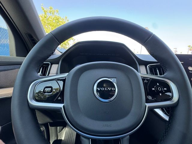 2026 Volvo XC90 Plus - Photo 30