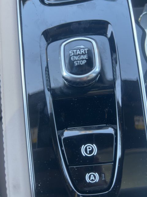 2026 Volvo XC90 Ultra - Photo 18