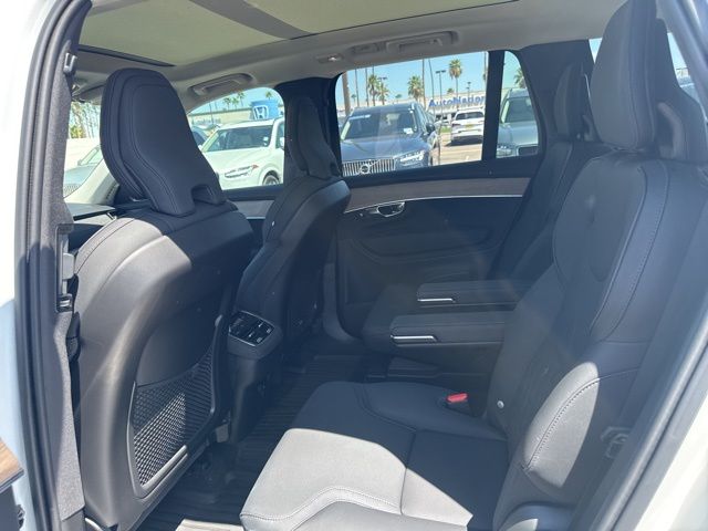 2025 Volvo XC90 Plus - Photo 20