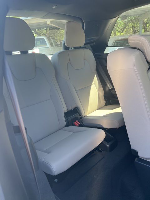 2026 Volvo XC90 Core - Photo 30