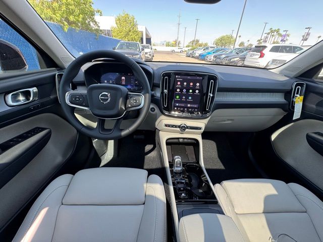 2026 Volvo XC40 Plus - Photo 23
