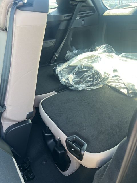 2026 Volvo XC90 Core - Photo 27