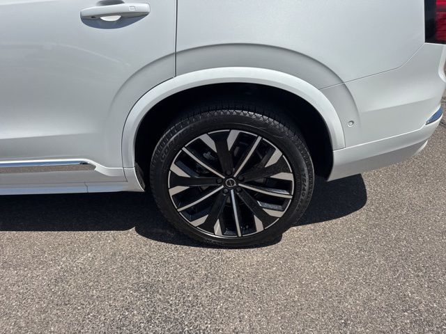 2025 Volvo XC90 Plus - Photo 9
