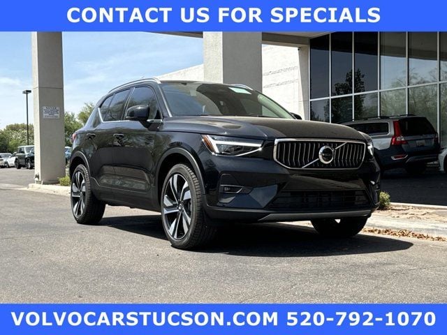 2024 Volvo XC40 B5 Plus Bright SUV