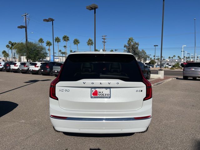 2026 Volvo XC90 B5 Plus photo 4