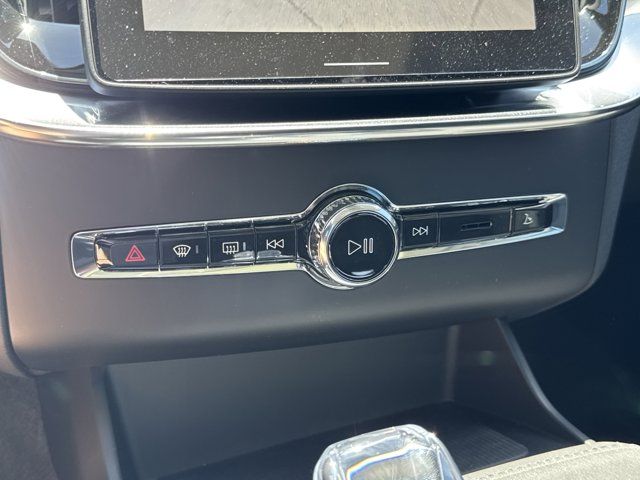 2025 Volvo XC90 Ultra - Photo 31