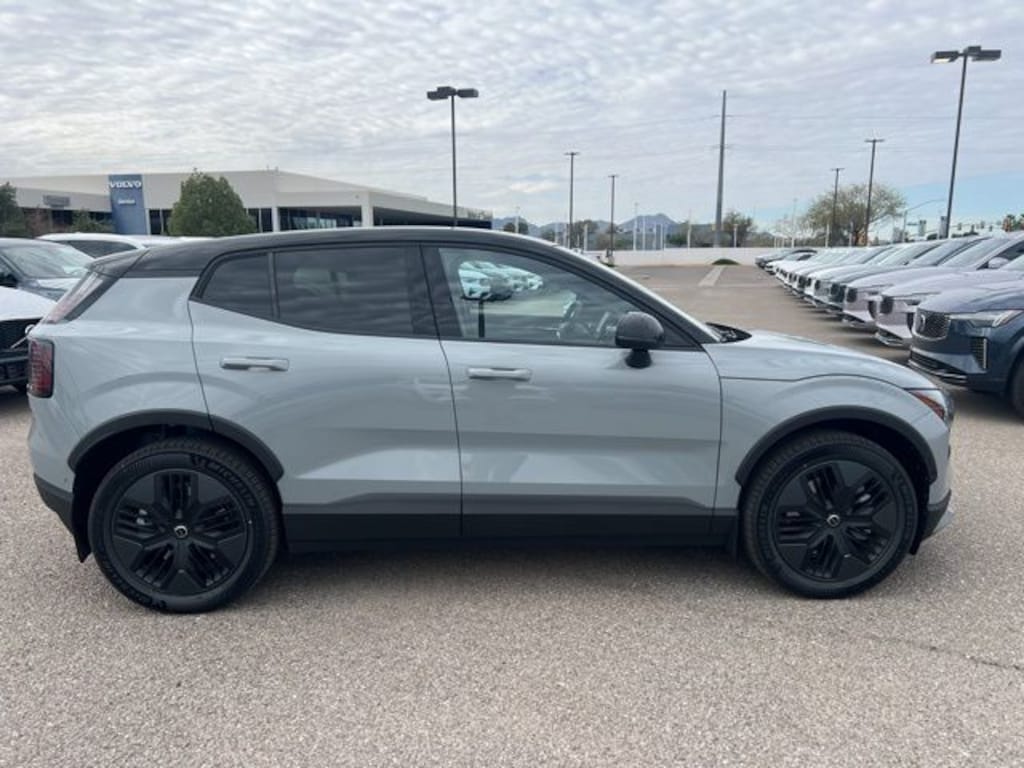 New 2026 Volvo EX30 Twin Motor Cross Country Ultra SUV