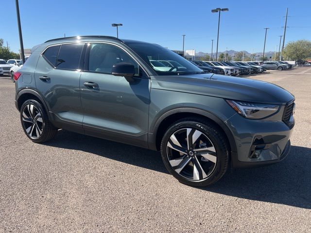 2026 Volvo XC40 Ultra's photo