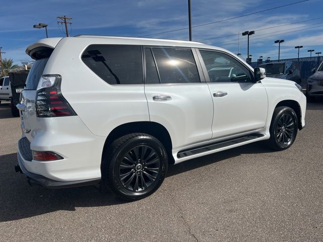 2023 Lexus GX 460 photo 3