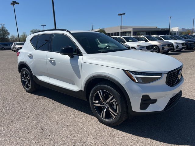 2026 Volvo XC40