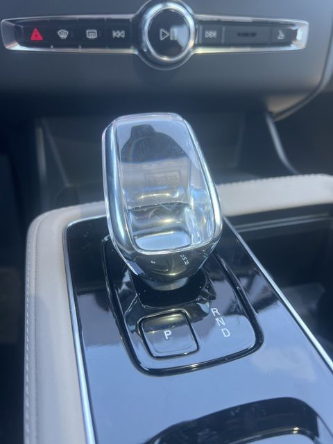 2026 Volvo XC90 Core - Photo 16
