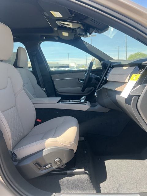 2026 Volvo XC90 Core - Photo 34