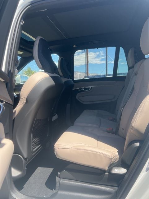 2026 Volvo XC90 Ultra - Photo 25