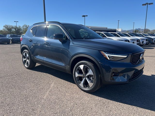 2026 Volvo XC40