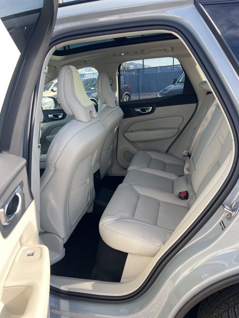 2026 Volvo XC60 Ultra - Photo 24