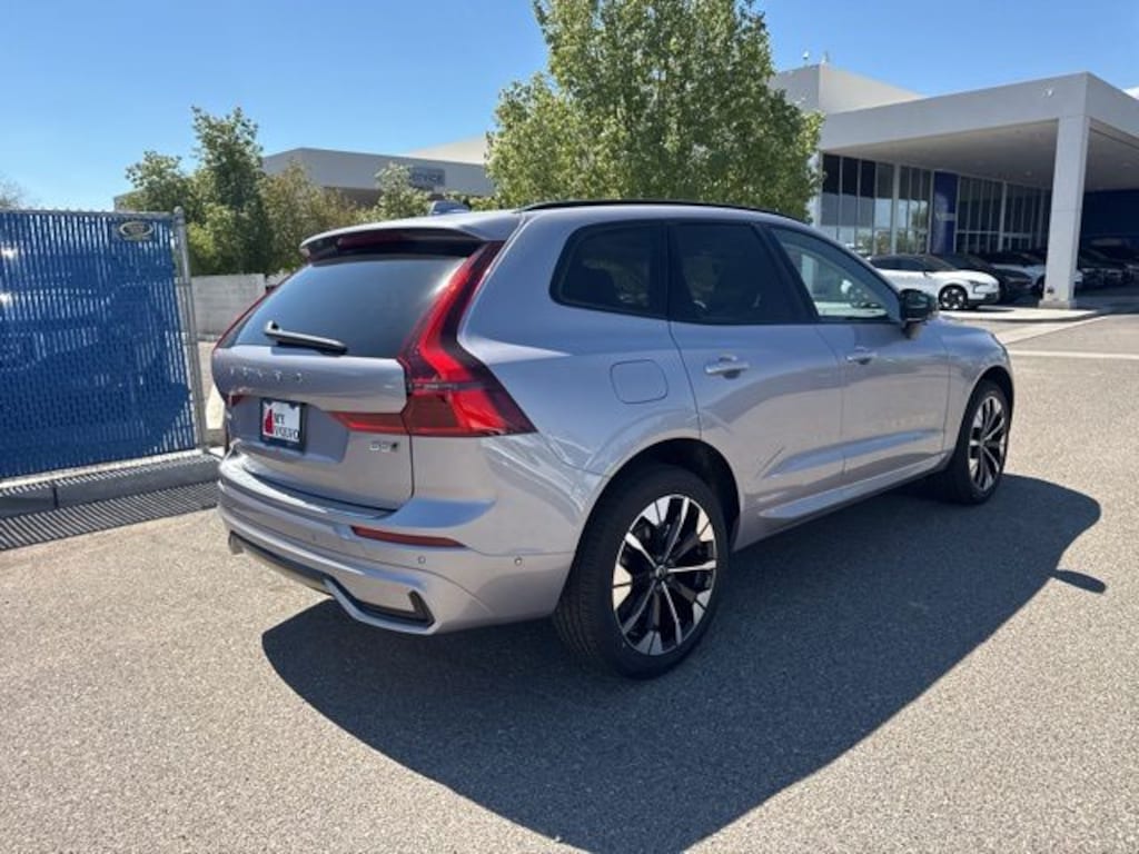 New 2026 Volvo XC60 B5 Plus SUV